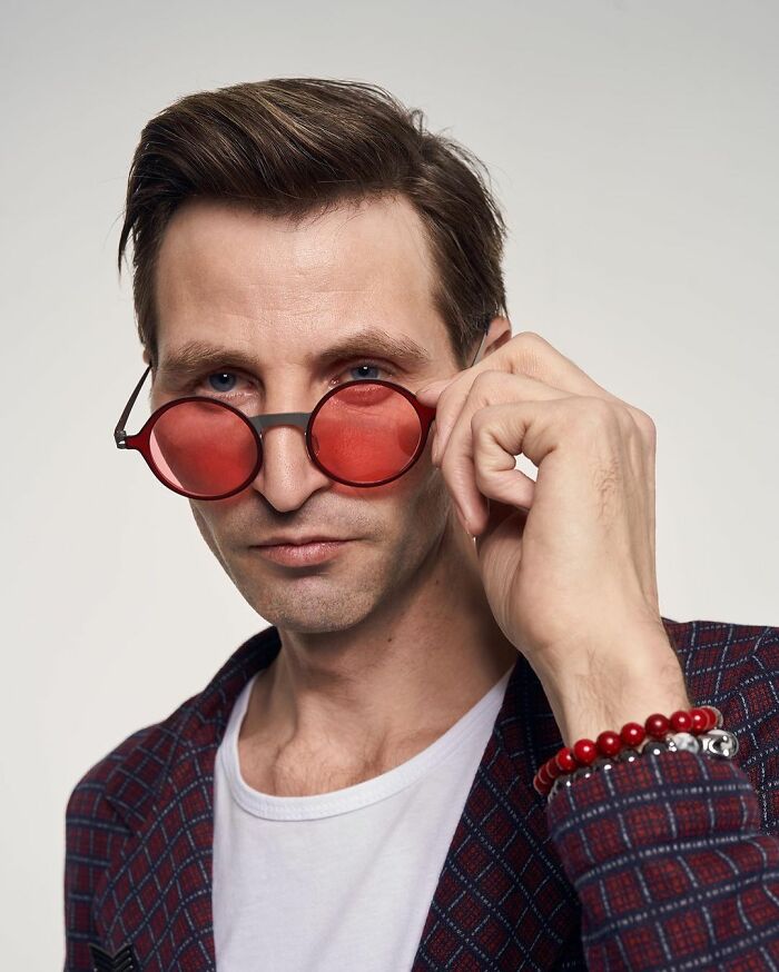 "Người đàn ông quét rác đẹp trai nhất thế giới" đổi đời sau đúng 1 đêm như thế nào? photo 3 16115641345031972677712 1751774623775 1751774623854906900246 1751784905518 17517849056321113826747