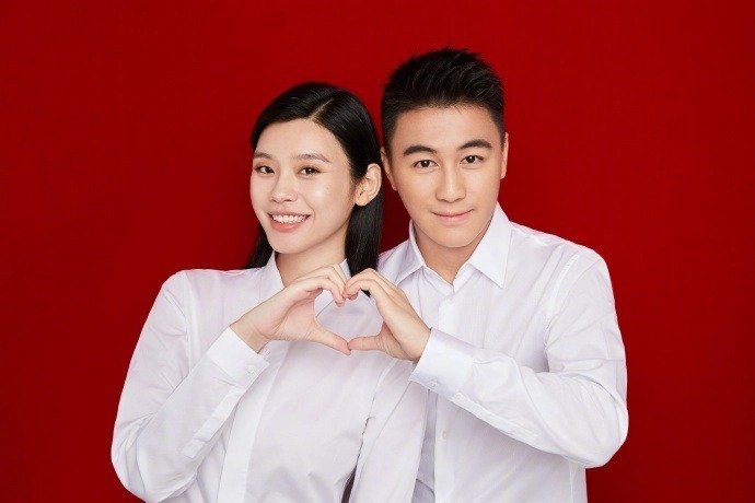 Thiếu gia trùm sòng bạc Macau sắp hết tiền, siêu mẫu Victoria's Secret vội Thiếu gia trùm sòng bạc Macau sắp hết tiền, siêu mẫu Victoria's Secret vội