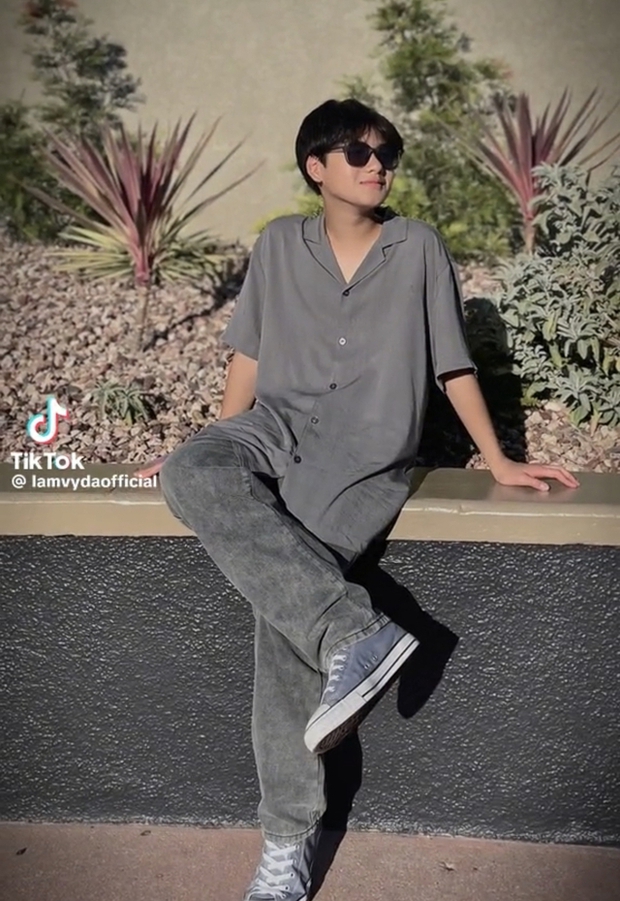 Cậu cả Bánh Mì nhà Lâm Vỹ Dạ