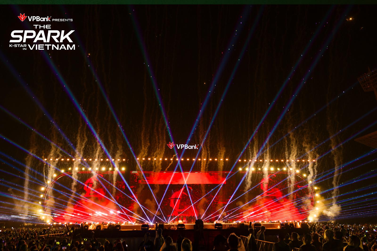 Khi văn hóa Việt chạm tới trái tim idol: Ravolution Asia gửi những món quà cực tinh tế đến tay những huyền thoại K-pop- Ảnh 5. Khi văn hóa Việt chạm tới trái tim idol: Ravolution Asia gửi những món quà cực tinh tế đến tay những huyền thoại K-pop- Ảnh 5.