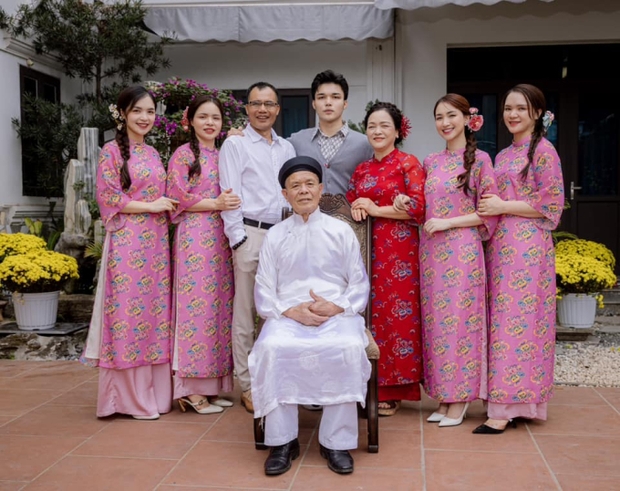 Ông nội của Hoà Minzy qua đời vì đột quỵ- Ảnh 4. Ông nội của Hoà Minzy qua đời vì đột quỵ- Ảnh 4.