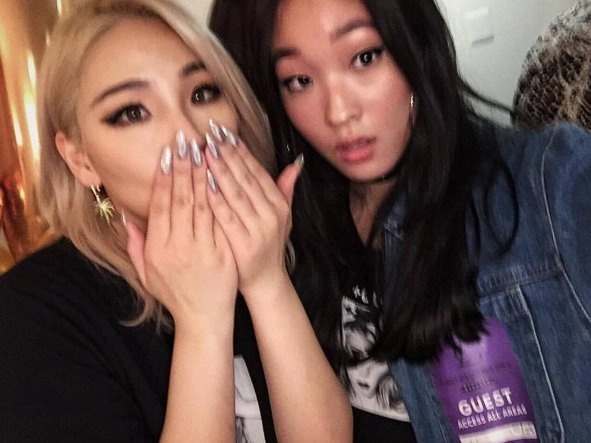 Tân binh hot nhất hiện nay: Cháu gái gia tộc Samsung xinh như người mẫu, từng vướng tin hẹn hò G-Dragon!- Ảnh 15. Tân binh hot nhất hiện nay: Cháu gái gia tộc Samsung xinh như người mẫu, từng vướng tin hẹn hò G-Dragon!- Ảnh 15.