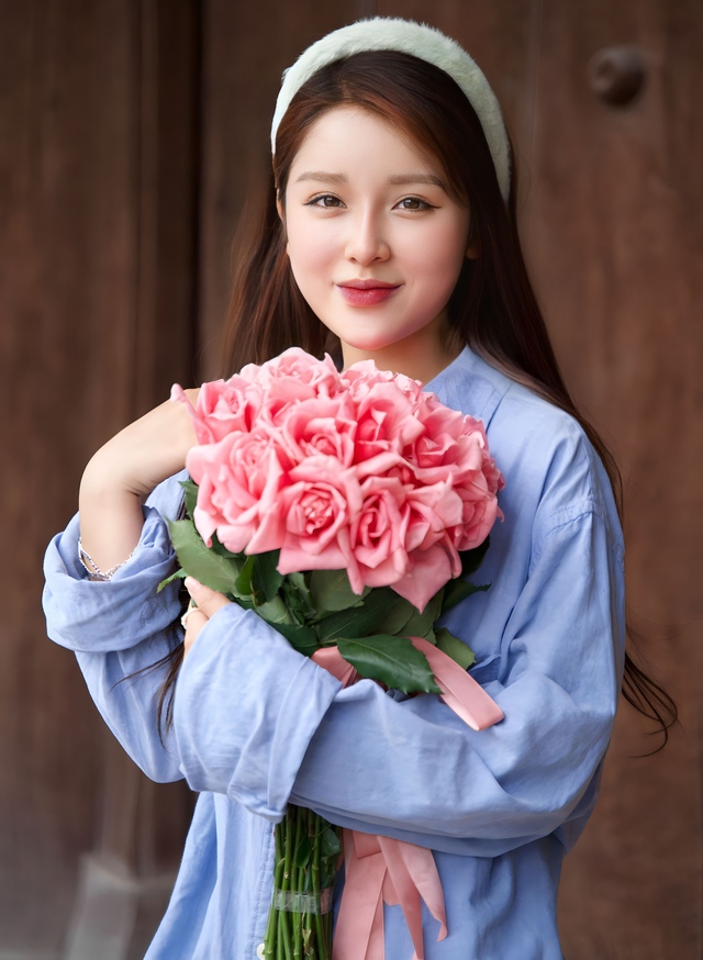 Cô giáo Vật Lý khoe ảnh xinh đẹp, nóng bỏng chẳng kém hot girl- Ảnh 3. Cô giáo Vật Lý khoe ảnh xinh đẹp, nóng bỏng chẳng kém hot girl- Ảnh 3.