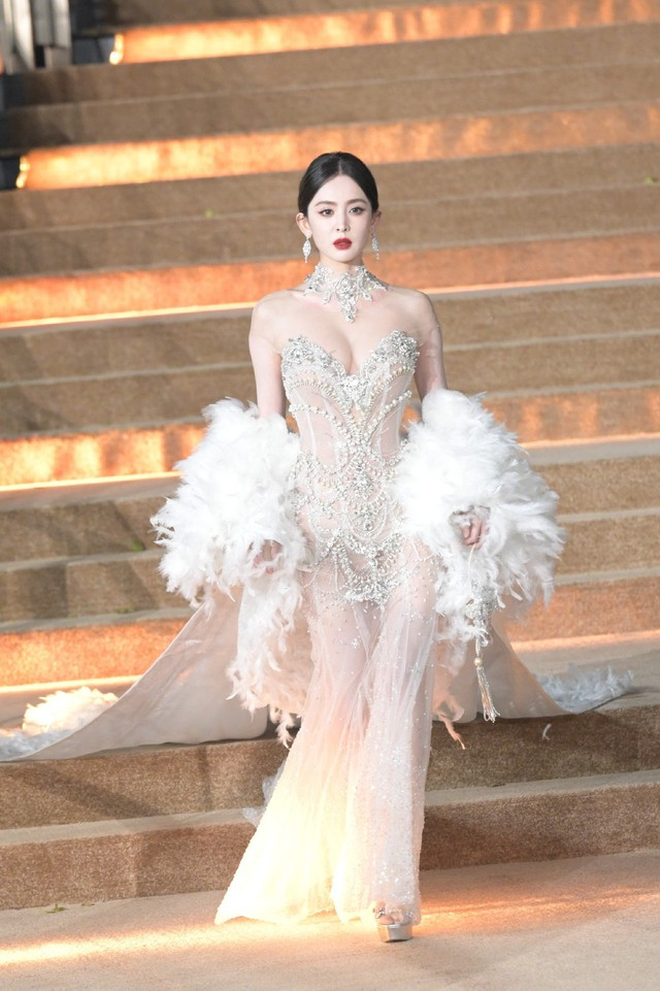 Phát hoảng với Phát hoảng với