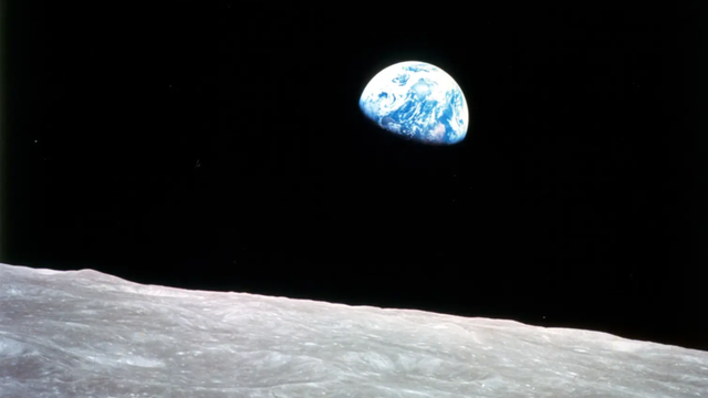 Trở về Trái Đất sau 178 ngày ngoài vũ trụ, phi hành gia tiết lộ sự thật đáng sợ về con người: “Chúng ta đang sống trong một lời nói dối”- Ảnh 2.