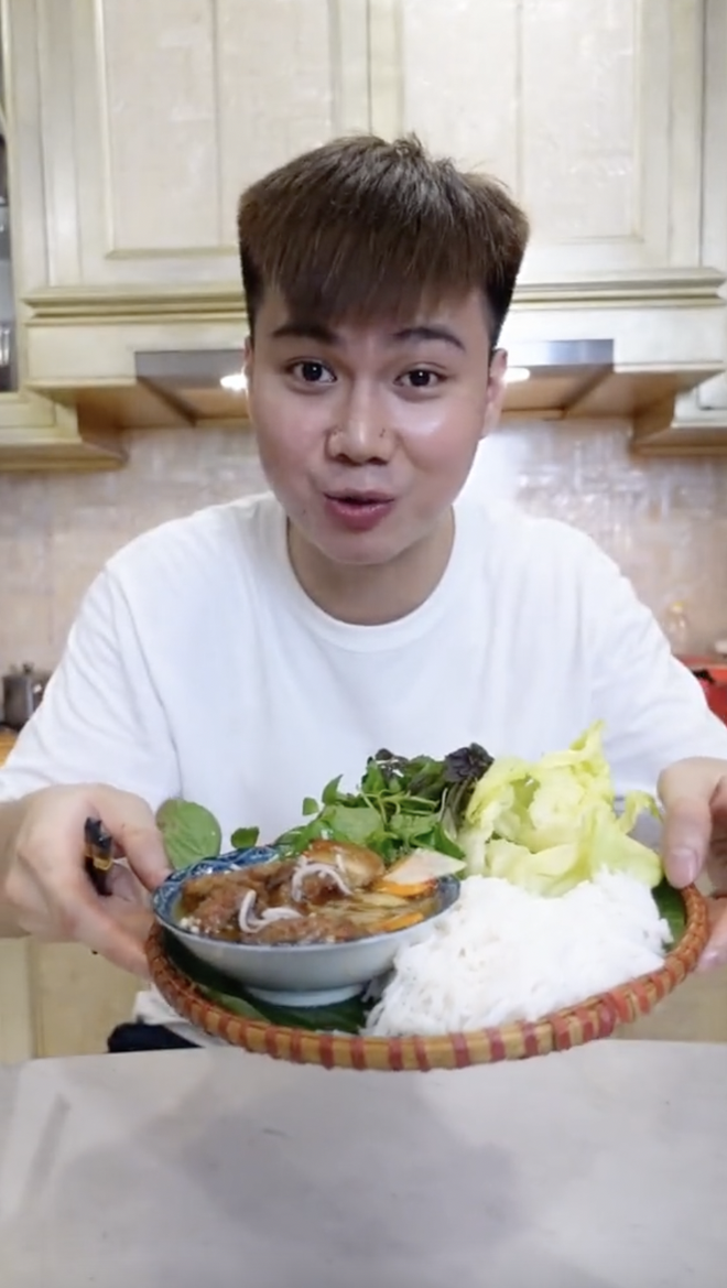 Miu Lê và Nam Vlog đã