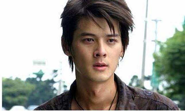 Mỹ nam U50 trẻ như 20, hủy hôn với nàng thơ kém 19 tuổi về quê nuôi cua- Ảnh 2.