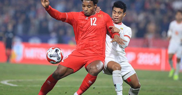 Nguyễn Xuân Son - Người chiến binh bất khuất của ĐTQG Việt Nam photo1758101559836 17581015600792094502383 17581050785302111865428jpg