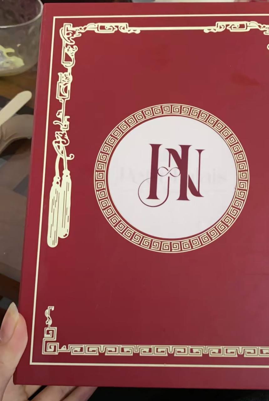 Hé lộ phần quà cô dâu hào môn Phương Nhi tặng khách mời trong lễ ăn hỏi- Ảnh 1. Hé lộ phần quà cô dâu hào môn Phương Nhi tặng khách mời trong lễ ăn hỏi- Ảnh 1.