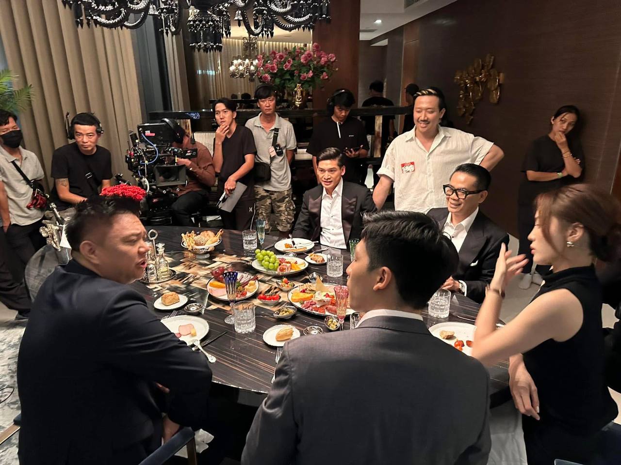 Cameo giàu nhất phim Trấn Thành là hiện tượng mạng cực hot, xuất hiện vài phút mà khiến nam chính