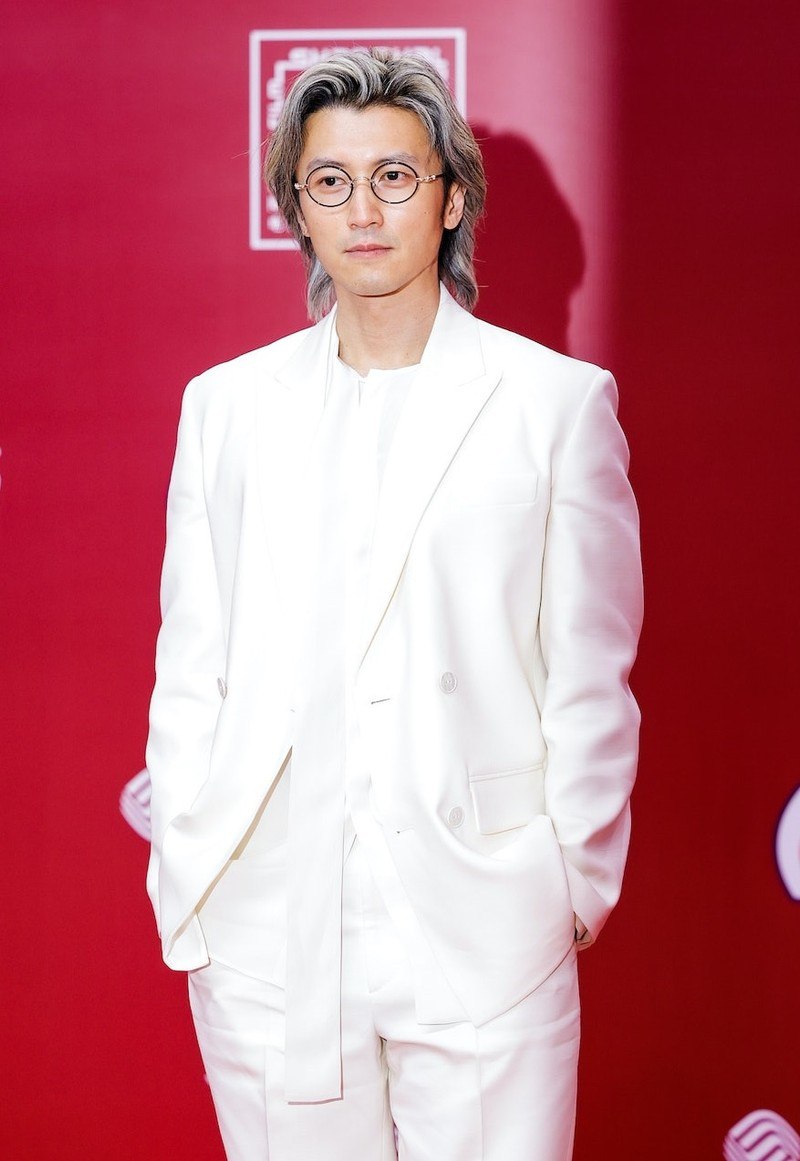 "Gã trai hư si tình của Cbiz" kiếm hơn 5.200 tỷ nhờ bán xúc xích photo2025 03 2904 00 23 3 17432201947381430314811 1743225447360 17432254482522033500970