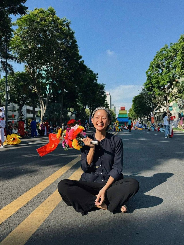 Bức hình 2 sao Việt tổng duyệt diễu binh khiến hàng triệu người nghẹn ngào, “hòa bình đẹp lắm” là đây chứ đâu!- Ảnh 3.