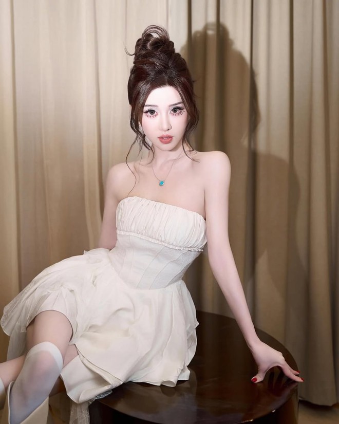 Thiếu gia trùm sòng bạc Macau bị tố lén có con riêng, gây chuyện tày trời sau lưng vợ siêu mẫu Victoria's Secret- Ảnh 3.