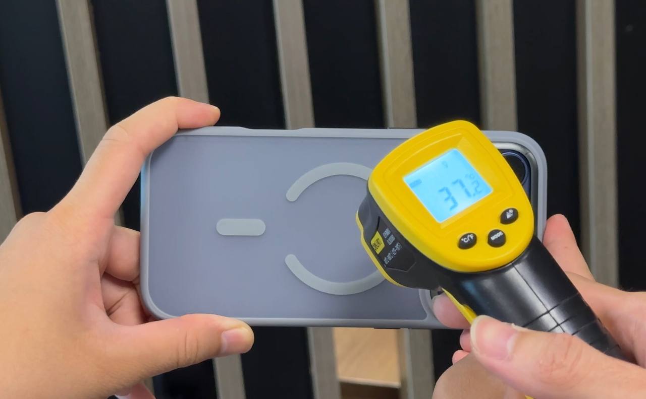 Cảm nhận đầu tiên khi trên tay iPhone 17 Pro Max: Đây là nâng cấp đáng giá mà chắc chắn game thủ sẽ thích- Ảnh 4.