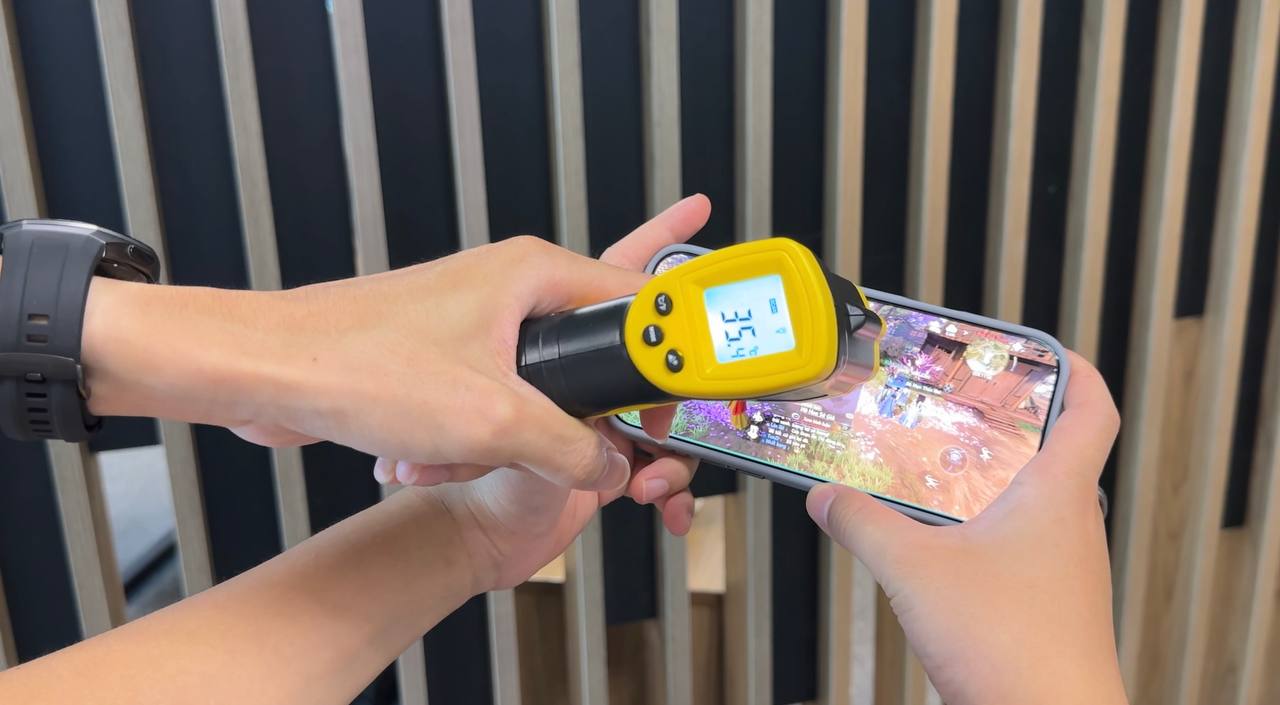 Cảm nhận đầu tiên khi trên tay iPhone 17 Pro Max: Đây là nâng cấp đáng giá mà chắc chắn game thủ sẽ thích- Ảnh 6.