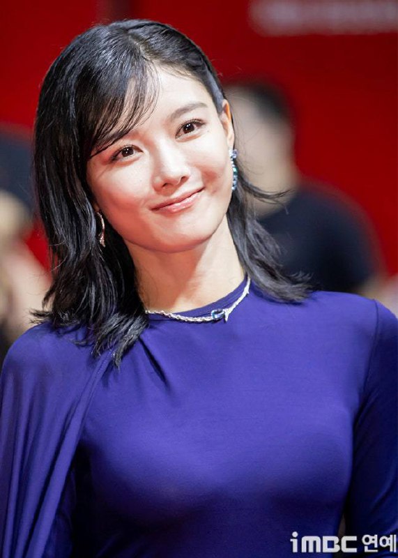 Đây có đúng là Kim Yoo Jung không vậy?- Ảnh 3.