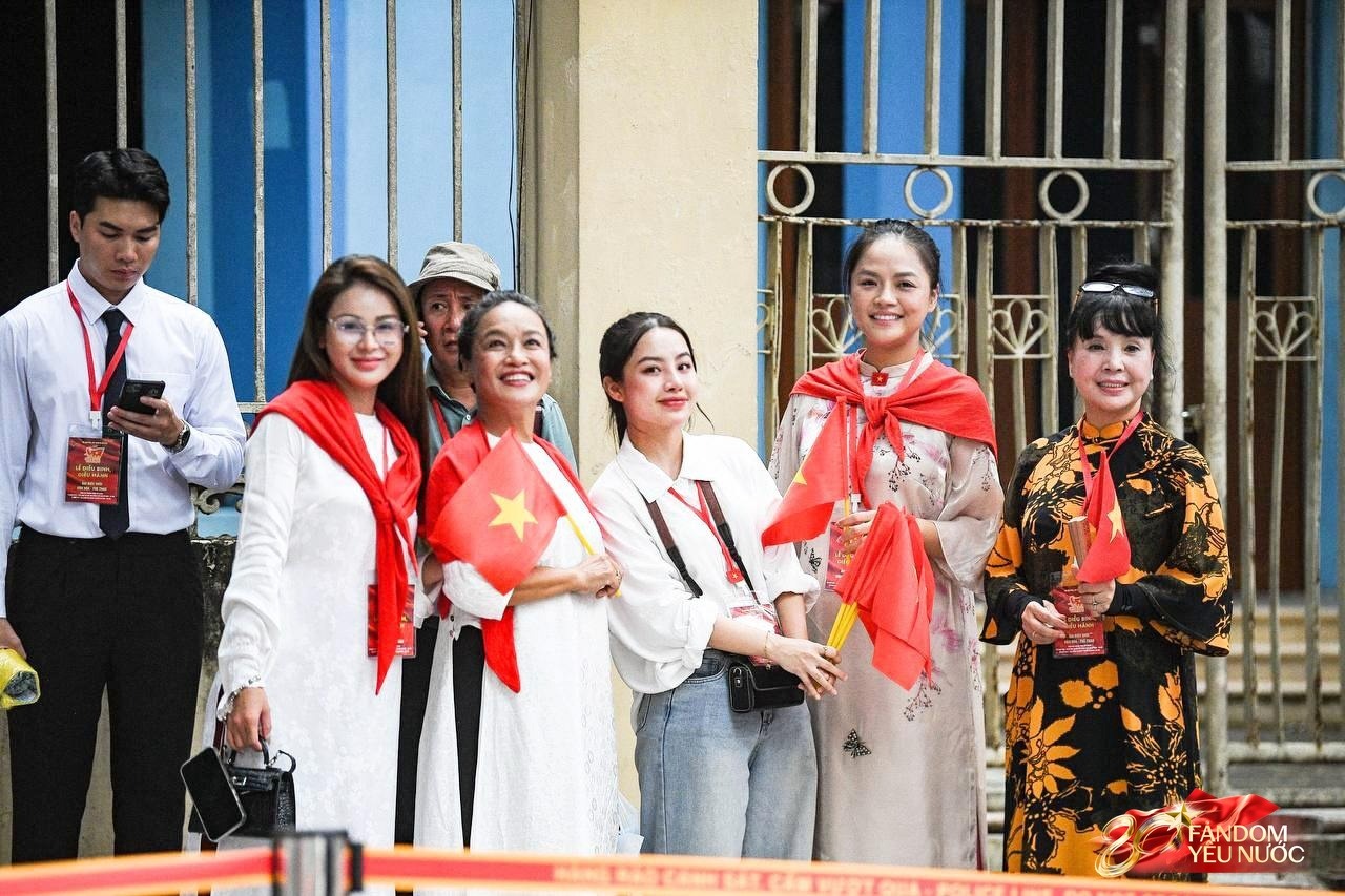 Tổng hợp luyện lần 2: Ca nương Kiều Anh đẹp nền nã chấp cam thường, nam thần 1m9 lướt ngang 3 giây cũng gây bão- Ảnh 12.