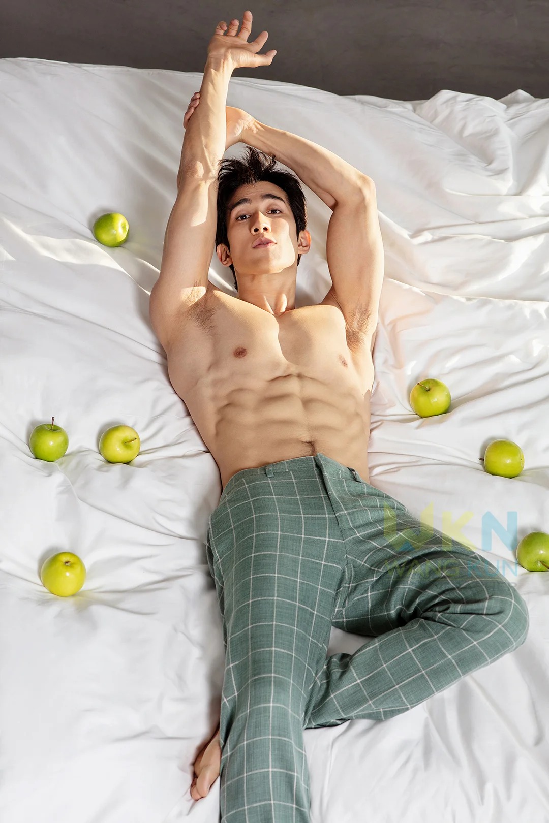 Nam ca sĩ bí mật kết hôn với vợ trẻ kém 5 tuổi mà không ai biết, giờ sắp đón con đầu lòng- Ảnh 6. Nam ca sĩ bí mật kết hôn với vợ trẻ kém 5 tuổi mà không ai biết, giờ sắp đón con đầu lòng- Ảnh 6.