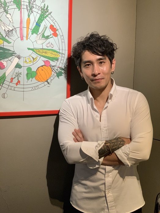 "Nam thần tổng tài" showbiz: CEO kiếm 80 tỷ/năm, sở hữu 1 nhà máy rộng 16,5 ha tại Việt Nam photophp 17446974178912020418805 1744702093570 17447020937121817304936