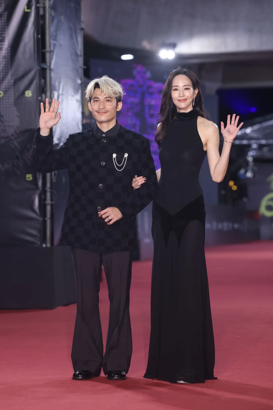 Liên Bỉnh Phát được báo Trung tung hô là