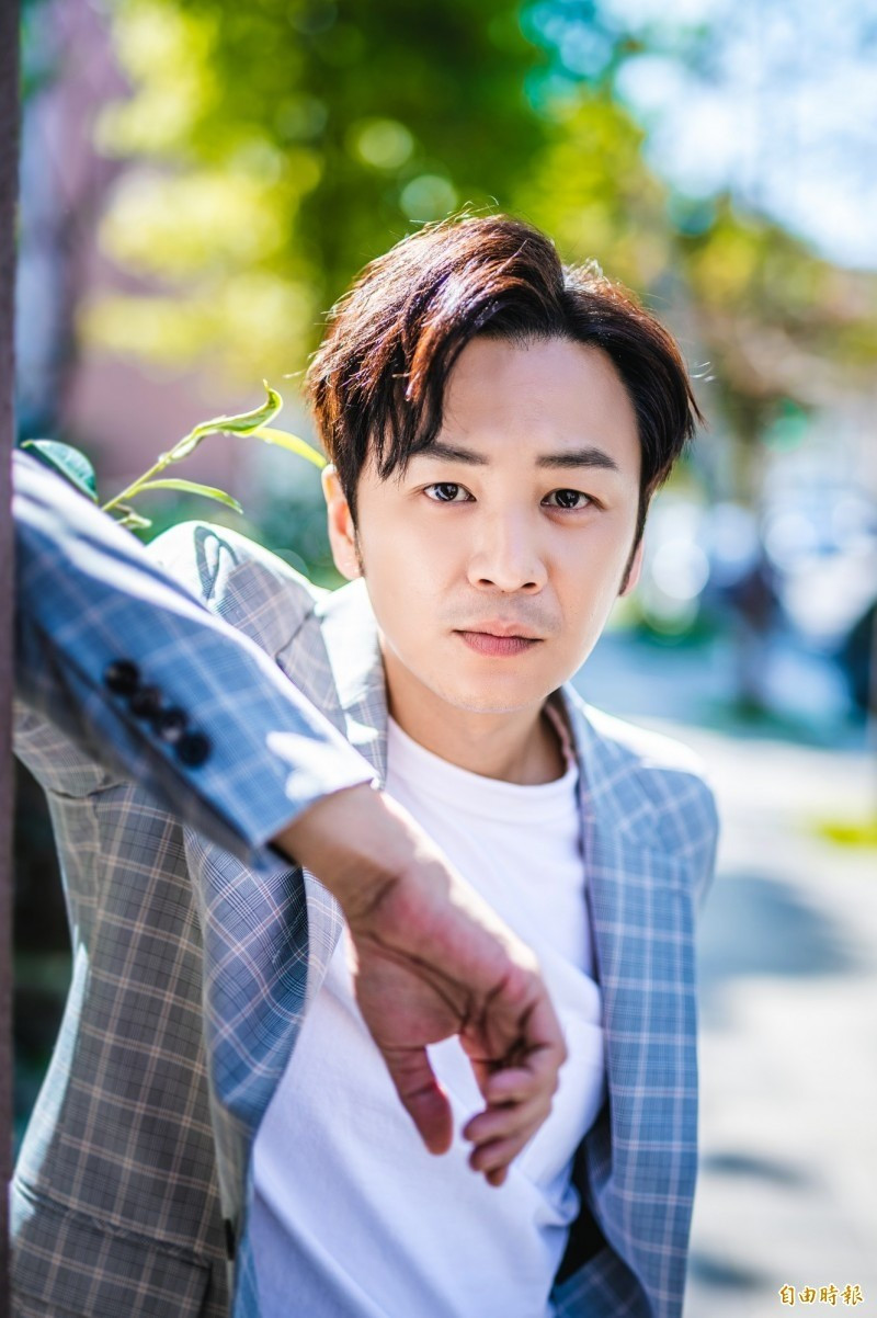 Danh tính 4 nghệ sĩ nam bị bắt- Ảnh 6.