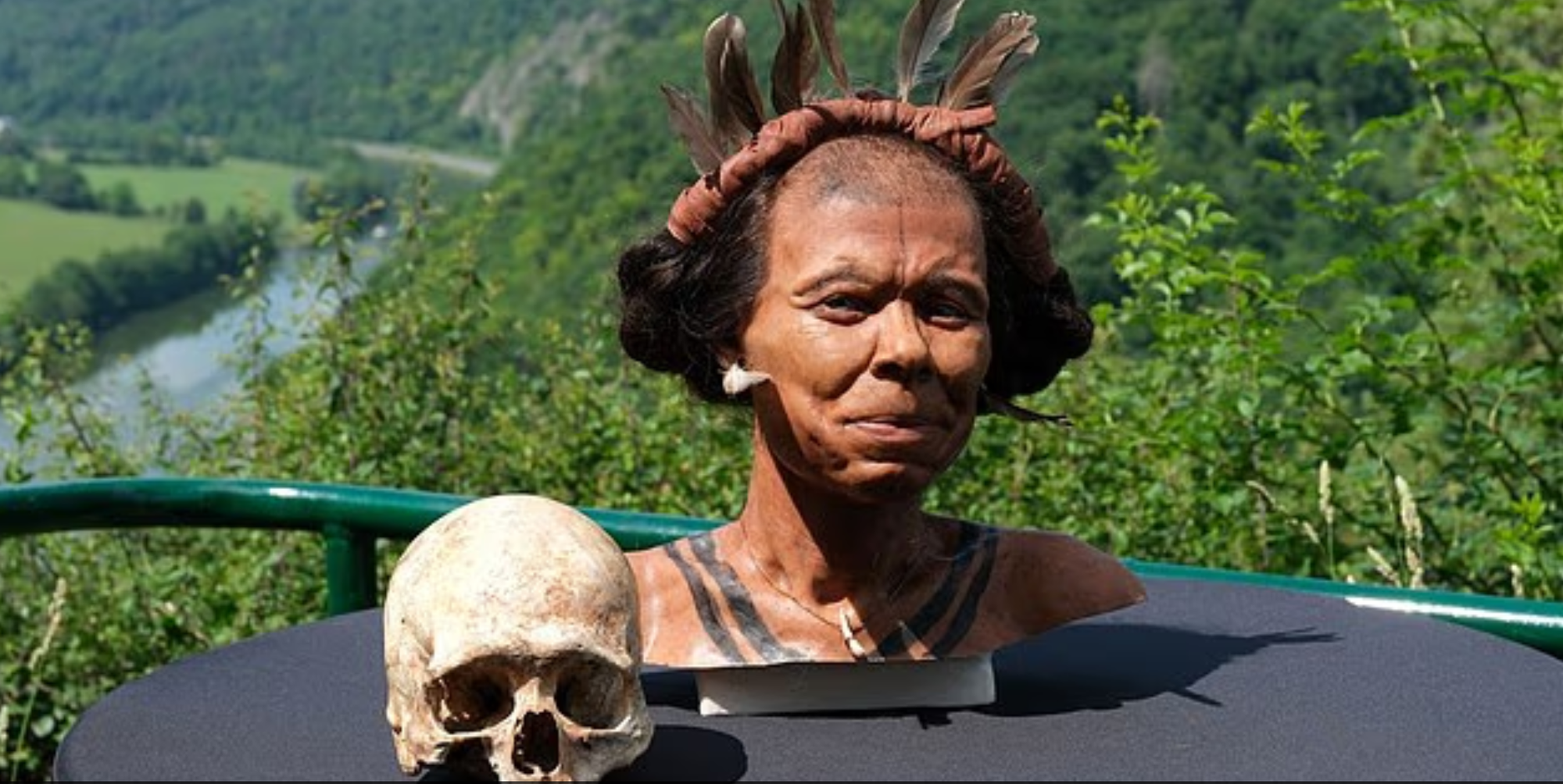 Tái hiện sống động gương mặt người phụ nữ sống từ 10.500 năm trước nhờ DNA cổ- Ảnh 1. Tái hiện sống động gương mặt người phụ nữ sống từ 10.500 năm trước nhờ DNA cổ- Ảnh 1.