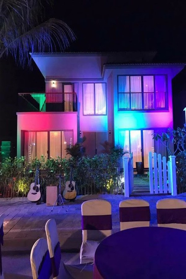 Mỹ nhân Việt sở hữu nhà vườn 70 tỷ, biệt thự khắp các tỉnh thành: Lên đời phú bà nhờ