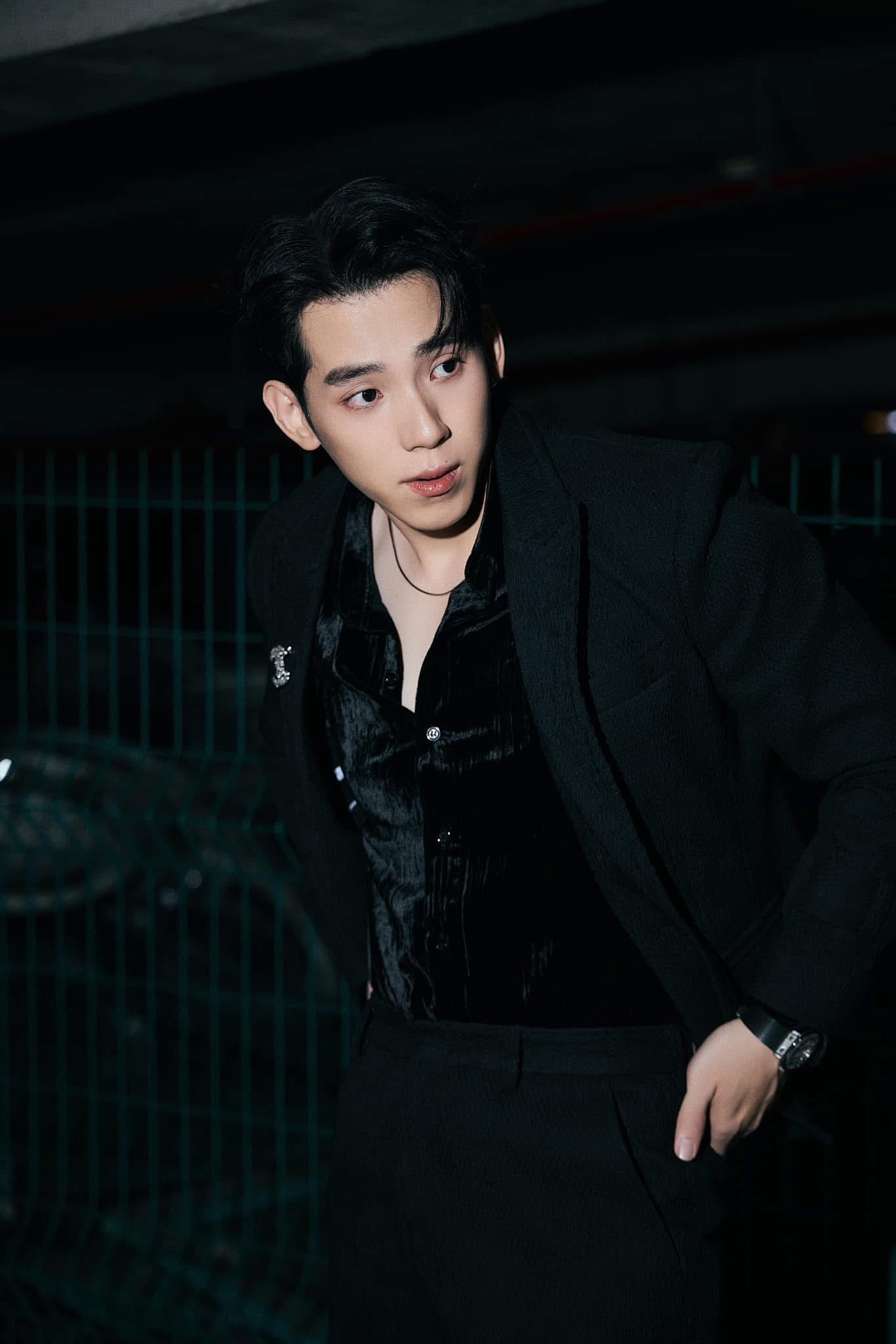 Nam chính phim tranh cãi nhất hiện nay: Hóa ra là mỹ nam Người ấy là ai, visual lẫn body không điểm nào chê!- Ảnh 13. Nam chính phim tranh cãi nhất hiện nay: Hóa ra là mỹ nam Người ấy là ai, visual lẫn body không điểm nào chê!- Ảnh 13.