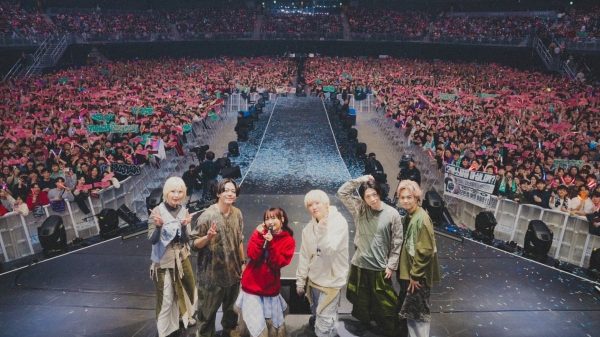 Tour diễn quốc tế của YOASOBI luôn thua lỗ: Nhà sản xuất lên tiếng, người hâm mộ vẫn xúc động vì lý do phía sau 27 Tour diễn quốc tế của YOASOBI luôn thua lỗ: Nhà sản xuất lên tiếng, người hâm mộ vẫn xúc động vì lý do phía sau pic20241209yoasobi7 1200x800 mduzjpg