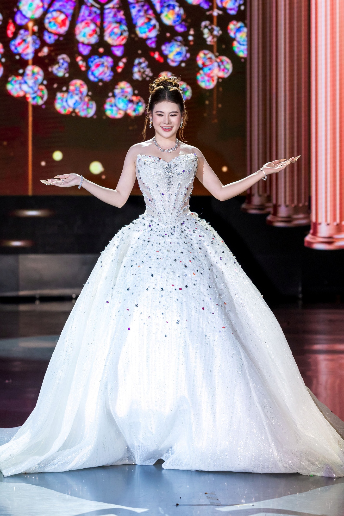 Hoa hậu Doanh nhân Toàn năng Châu Á 2022 – Phương Triều