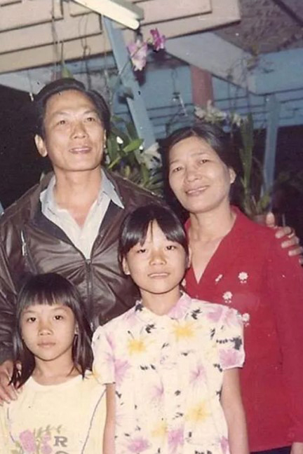 Cuộc sống của mẹ ruột Mỹ Tâm: Hoa khôi xứ Quảng một thời, xế chiều an hưởng hạnh phúc- Ảnh 2. Cuộc sống của mẹ ruột Mỹ Tâm: Hoa khôi xứ Quảng một thời, xế chiều an hưởng hạnh phúc- Ảnh 2.