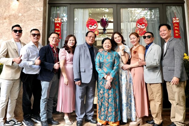 Cuộc sống của mẹ ruột Mỹ Tâm: Hoa khôi xứ Quảng một thời, xế chiều an hưởng hạnh phúc- Ảnh 9. Cuộc sống của mẹ ruột Mỹ Tâm: Hoa khôi xứ Quảng một thời, xế chiều an hưởng hạnh phúc- Ảnh 9.