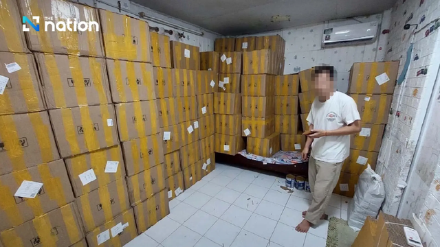 Đột kích 2 xưởng đóng gói, công an triệt phá đường dây sản xuất sữa bột Ensure Gold giả quy mô hàng tỷ đồng, tịch thu hơn 5.000 sản phẩm- Ảnh 3.