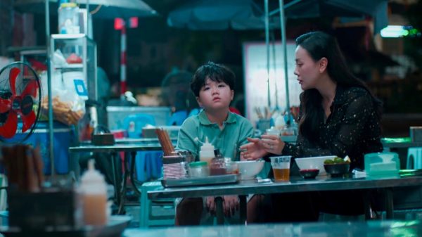 Cảnh phim xuất sắc của Phương Oanh po 1756982084051 17569820842222020991068 2