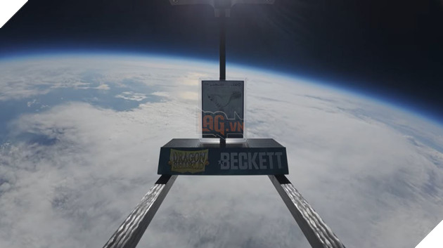 Khi Thẻ Bài Pokemon Được Bay Vào Vũ Trụ Để Thử Độ Bền Của ... Màng Bọc Bảo Vệ 3