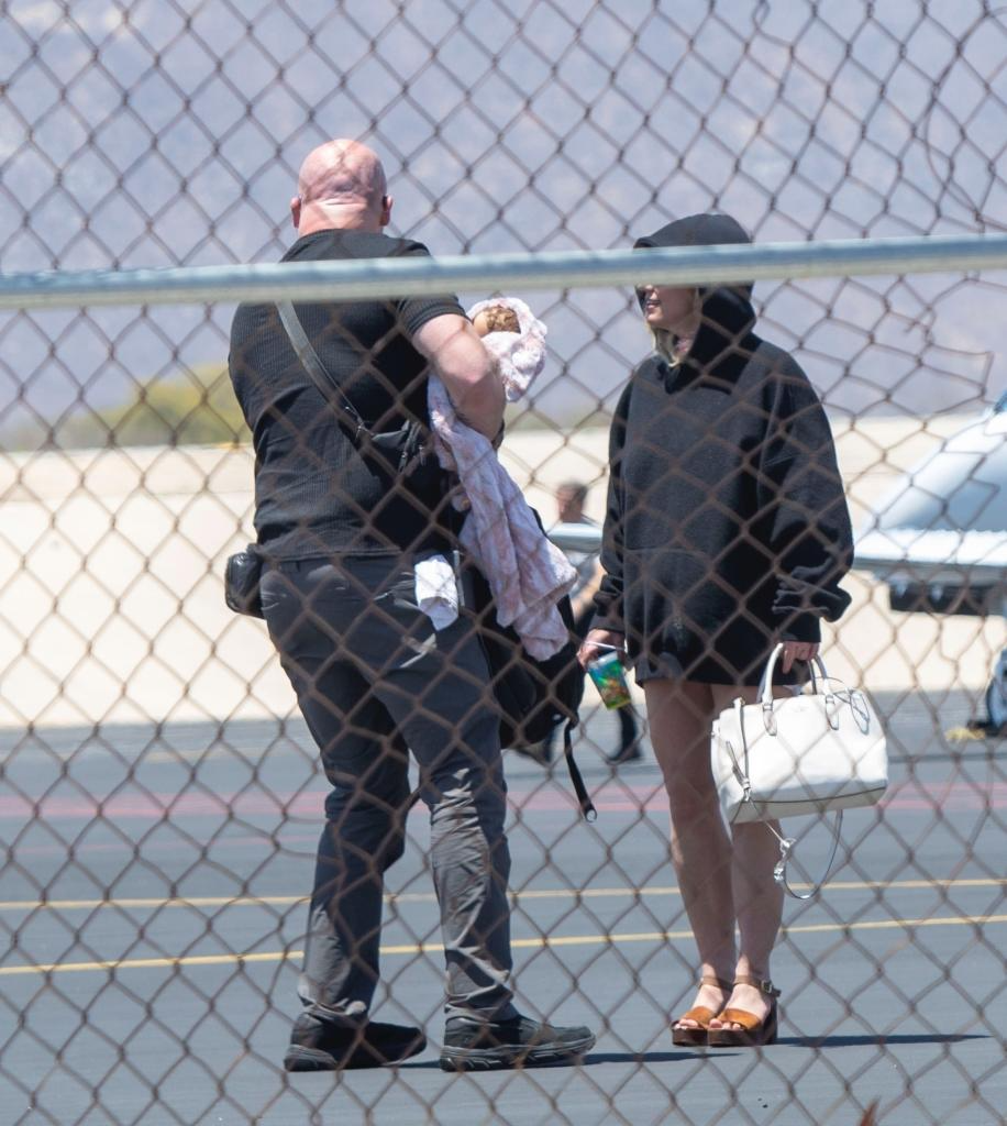 Britney Spears gây sốc khi công khai có con gái?- Ảnh 2.