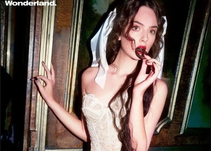 Mỹ nhân 18+ đẹp nhất thế giới hiện tại: Nhan sắc vừa nóng bỏng vừa ngọt ngào, body nét căng không một điểm trừ- Ảnh 6. Mỹ nhân 18+ đẹp nhất thế giới hiện tại: Nhan sắc vừa nóng bỏng vừa ngọt ngào, body nét căng không một điểm trừ- Ảnh 6.