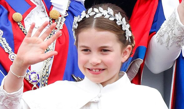 Ý nghĩa sâu sắc đằng sau tên của Công chúa Charlotte: Sự lựa chọn khôn ngoan của Thân vương William và Vương phi Kate- Ảnh 1. Ý nghĩa sâu sắc đằng sau tên của Công chúa Charlotte: Sự lựa chọn khôn ngoan của Thân vương William và Vương phi Kate- Ảnh 1.