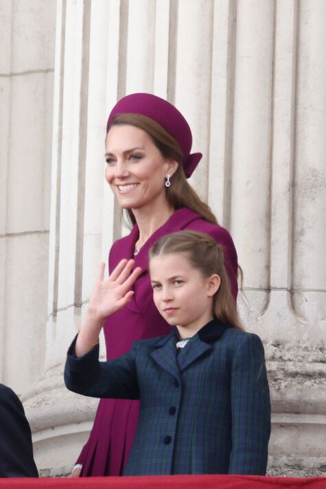 princess-charlotte-6152145-17480182238211105764991-1748018353847-17480183541611074074964 "Cô bé hoàng gia có chính kiến": Hé lộ tính cách thật của Công chúa Charlotte qua 7 từ ngắn gọn princess charlotte 6152145 17480182238211105764991 1748018353847 17480183541611074074964