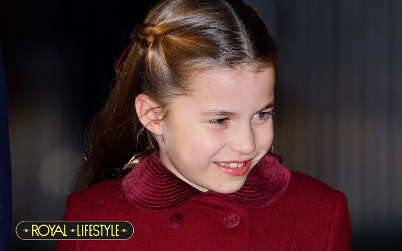 Khoảnh khắc dễ thương của Công chúa Charlotte khiến