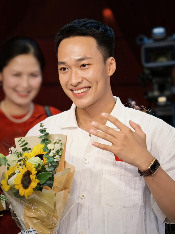 Nam diễn viên Mưa Đỏ có đang mắc bệnh ngôi sao?- Ảnh 6.