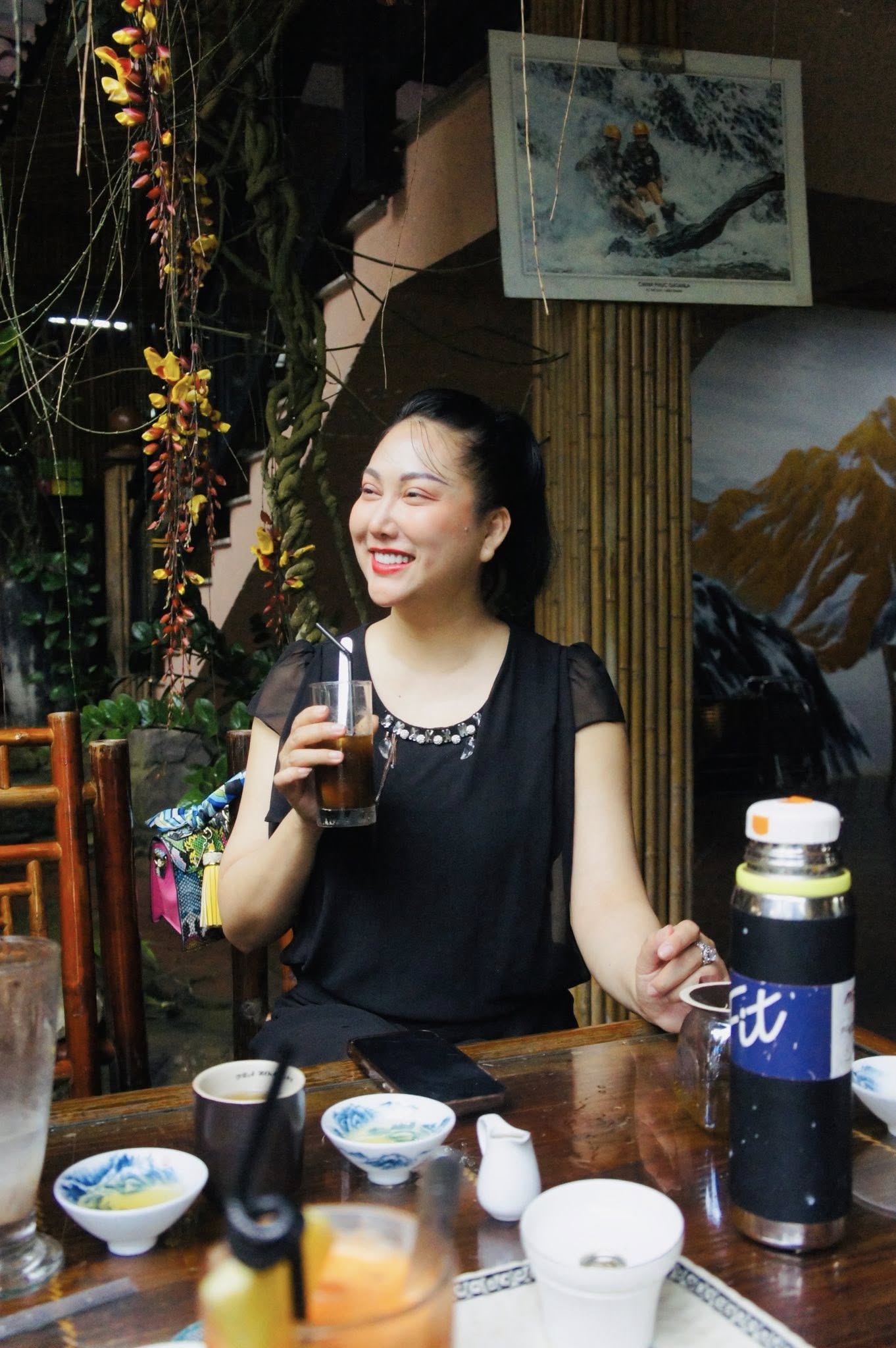 Nữ nghệ sĩ vừa lên chức Phó Viện trưởng: 2 lần đổ vỡ hôn nhân, U50 được bạn trai cưng chiều hết mực- Ảnh 5. Nữ nghệ sĩ vừa lên chức Phó Viện trưởng: 2 lần đổ vỡ hôn nhân, U50 được bạn trai cưng chiều hết mực- Ảnh 5.