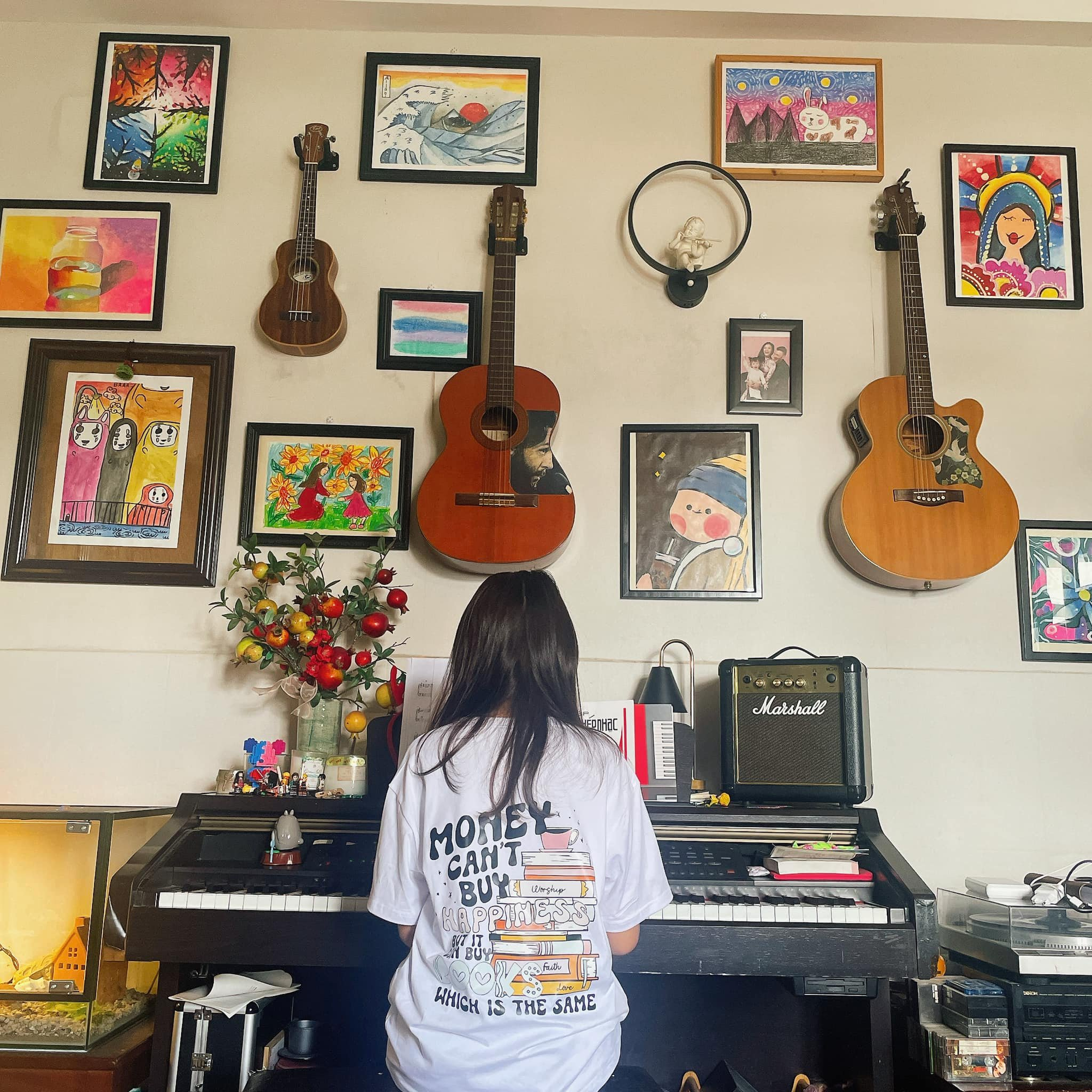 Con gái chị đẹp Phương Vy gây sốt khi xuất hiện trong MV ca ngợi vẻ đẹp phụ nữ của mẹ: Thần thái ngút ngàn, nét Con gái chị đẹp Phương Vy gây sốt khi xuất hiện trong MV ca ngợi vẻ đẹp phụ nữ của mẹ: Thần thái ngút ngàn, nét