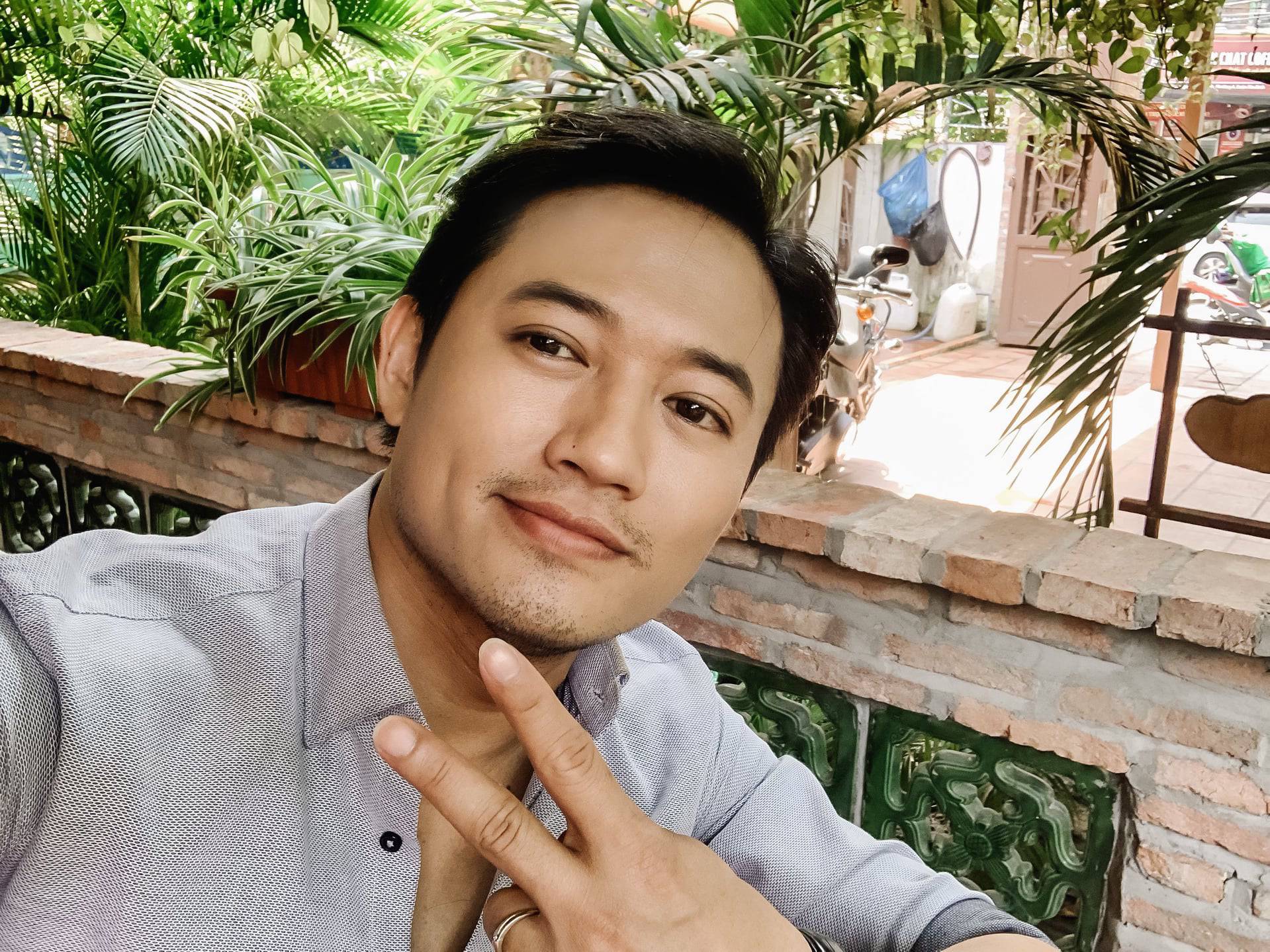 Một năm kín tiếng của Quý Bình và vợ hơn 7 tuổi- Ảnh 4. Một năm kín tiếng của Quý Bình và vợ hơn 7 tuổi- Ảnh 4.