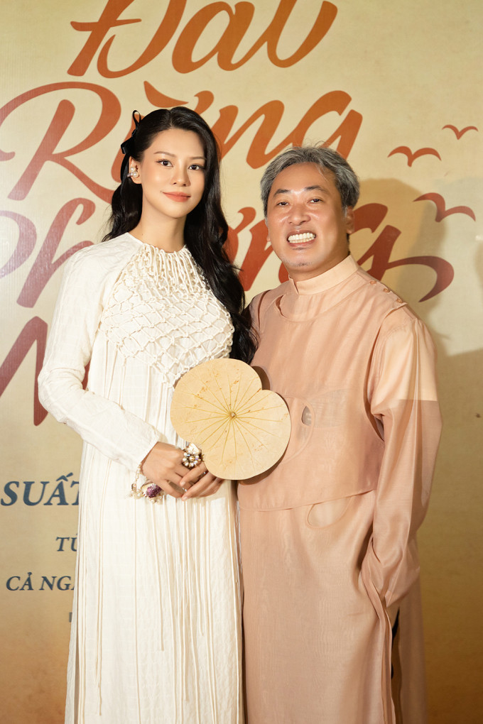 Nam nghệ sĩ tài năng có tiếng, U50 vẫn sai chính tả trầm trọng và mối tình với bạn gái kém 11 tuổi- Ảnh 5.