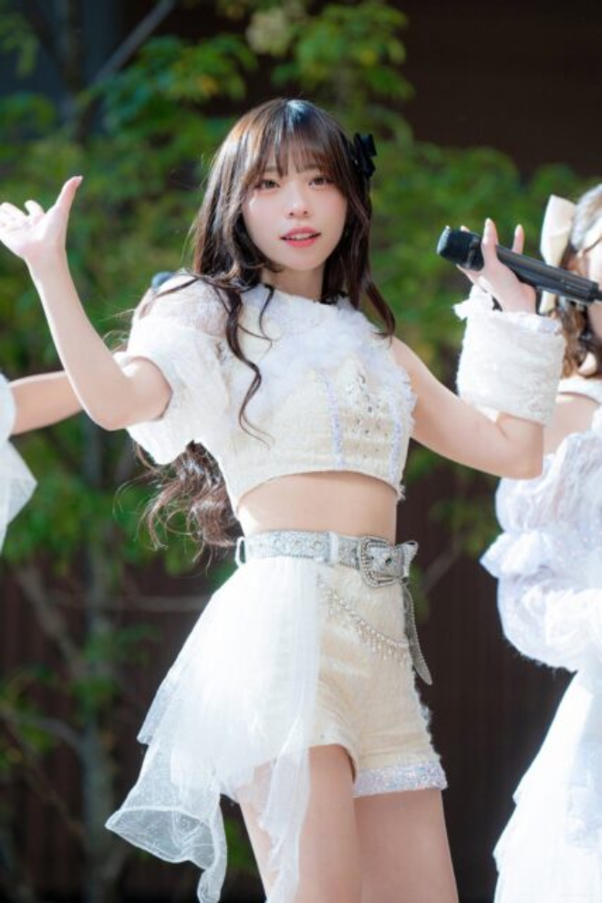 Nữ ca sĩ đình đám bị quay lén ngay giữa sự kiện, kẻ biến thái thú nhận hành vi nhưng hình phạt lại quá nhẹ- Ảnh 2. Nữ ca sĩ đình đám bị quay lén ngay giữa sự kiện, kẻ biến thái thú nhận hành vi nhưng hình phạt lại quá nhẹ- Ảnh 2.