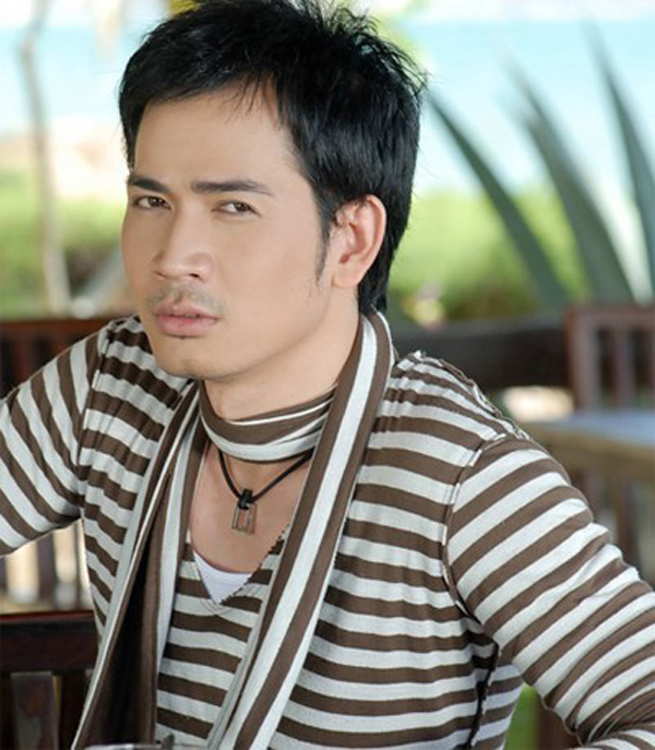 Nam ca sĩ khốn đốn vì 1 bức ảnh: Sở hữu biệt thự