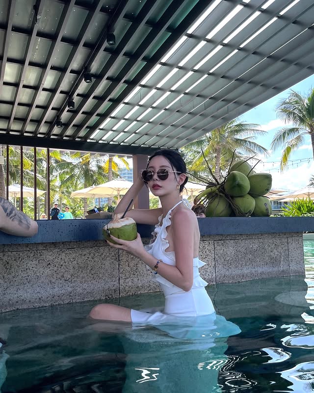 Mỹ nhân T-ara xả ảnh nghỉ dưỡng Nha Trang, U40 mà body Mỹ nhân T-ara xả ảnh nghỉ dưỡng Nha Trang, U40 mà body