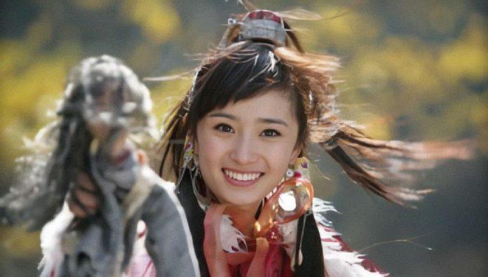 Mỹ nhân bị đánh vì dám đứng chắn ống kính của Lưu Diệc Phi- Ảnh 3.