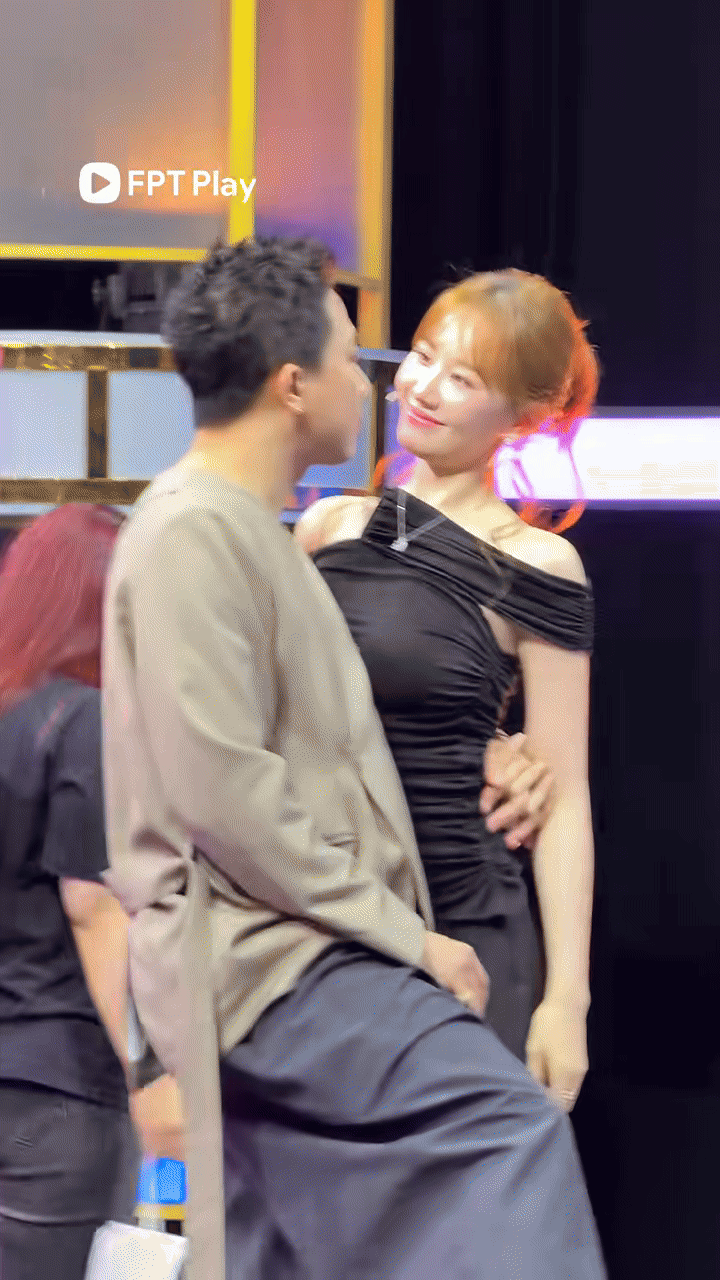 Trấn Thành - Hari Won lén lút- Ảnh 2.